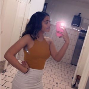 Meet your Posher, Daniela